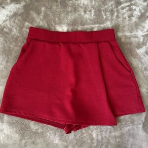 iris red skort
